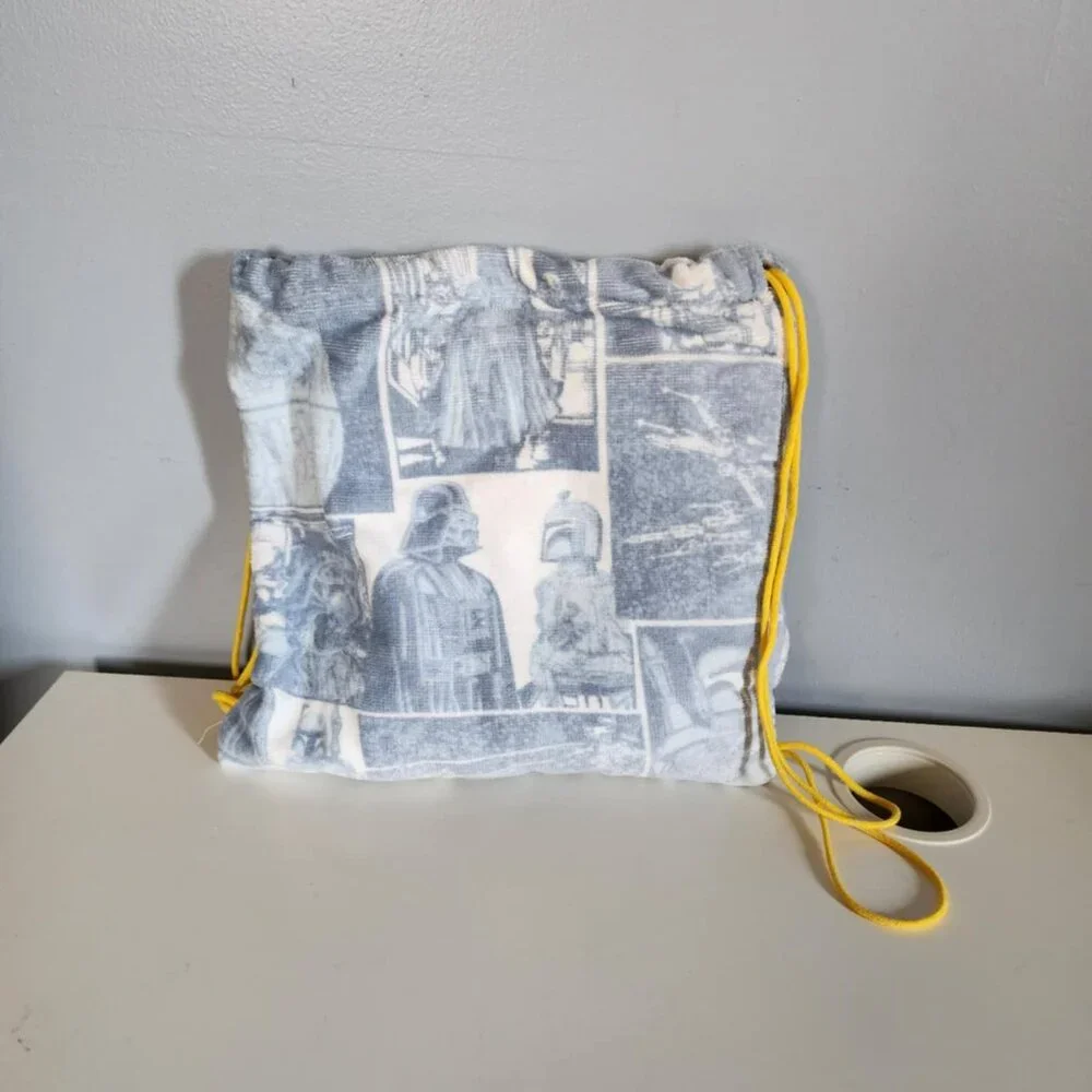NWT Disney Star Wars Beach Twole and Tote Set